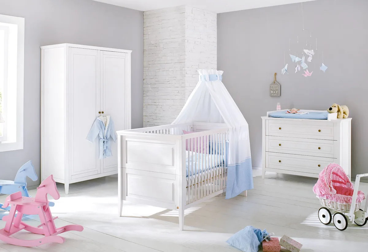 Pinolino Nursery 'Smilla' wide3-part: cot bed, wide changing unit, two-door wardrobe - image 1